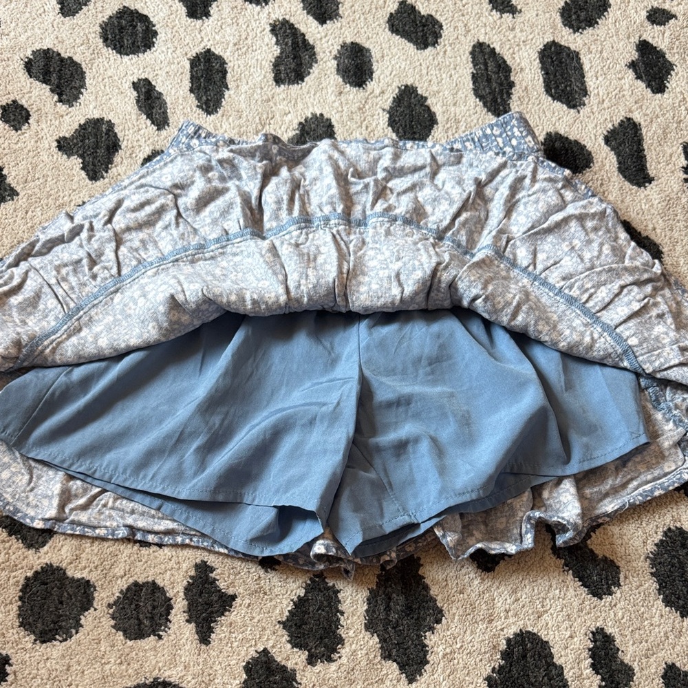 abercrombie kids Blue Floral Tiered Ruffle Skort - Picture 2 of 2